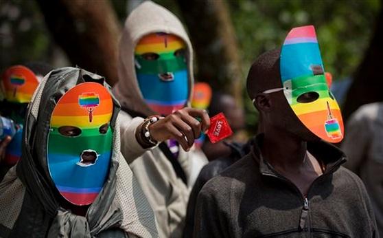 Anulan ley “antigay” en Uganda