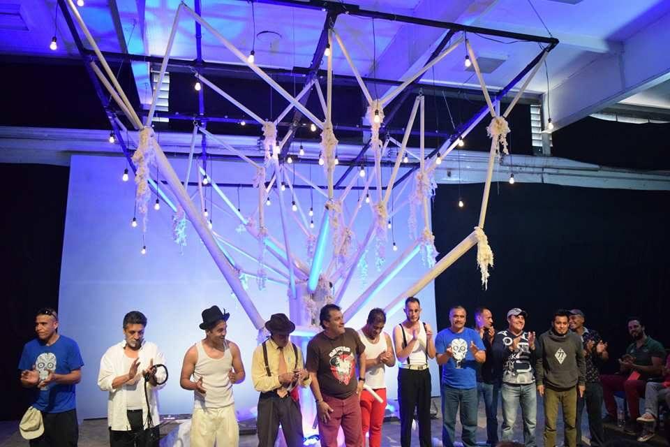 Reclusos de Santa Martha estrenan obra de teatro dentro del penal