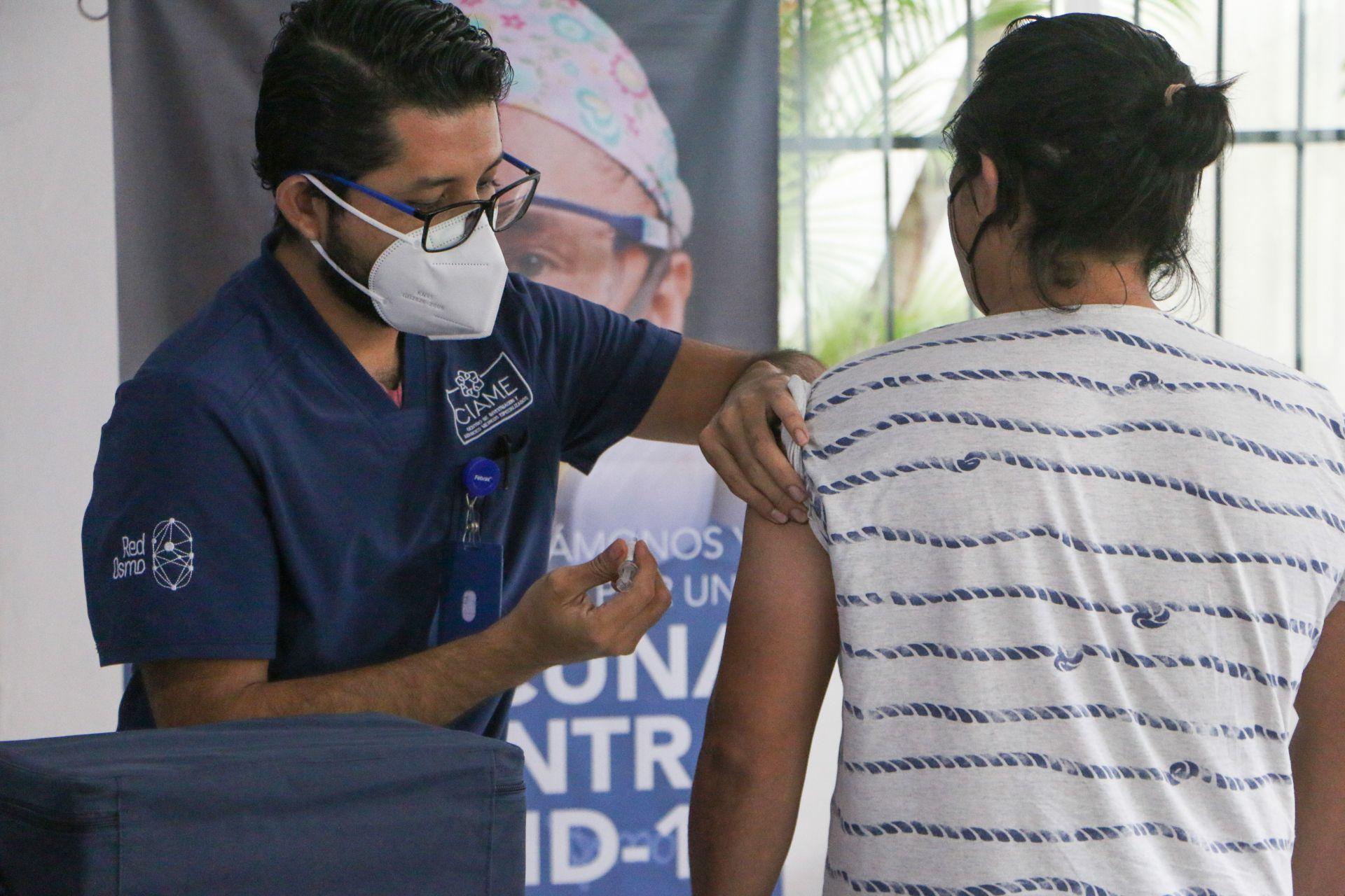 Marcelo Ebrard comparte invitación para ser voluntario en los ensayos de la vacuna contra COVID-19