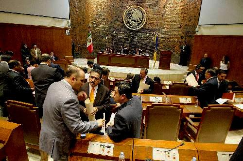 Congreso de Jalisco incurre en desacato