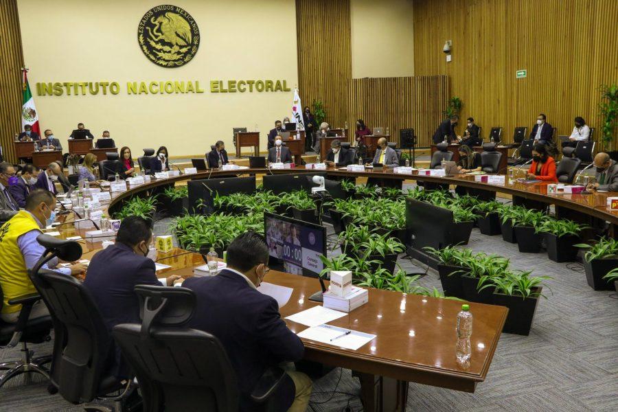 El INE prevé dar a los partidos 6 mil 233 millones de pesos de financiamiento público en 2023
