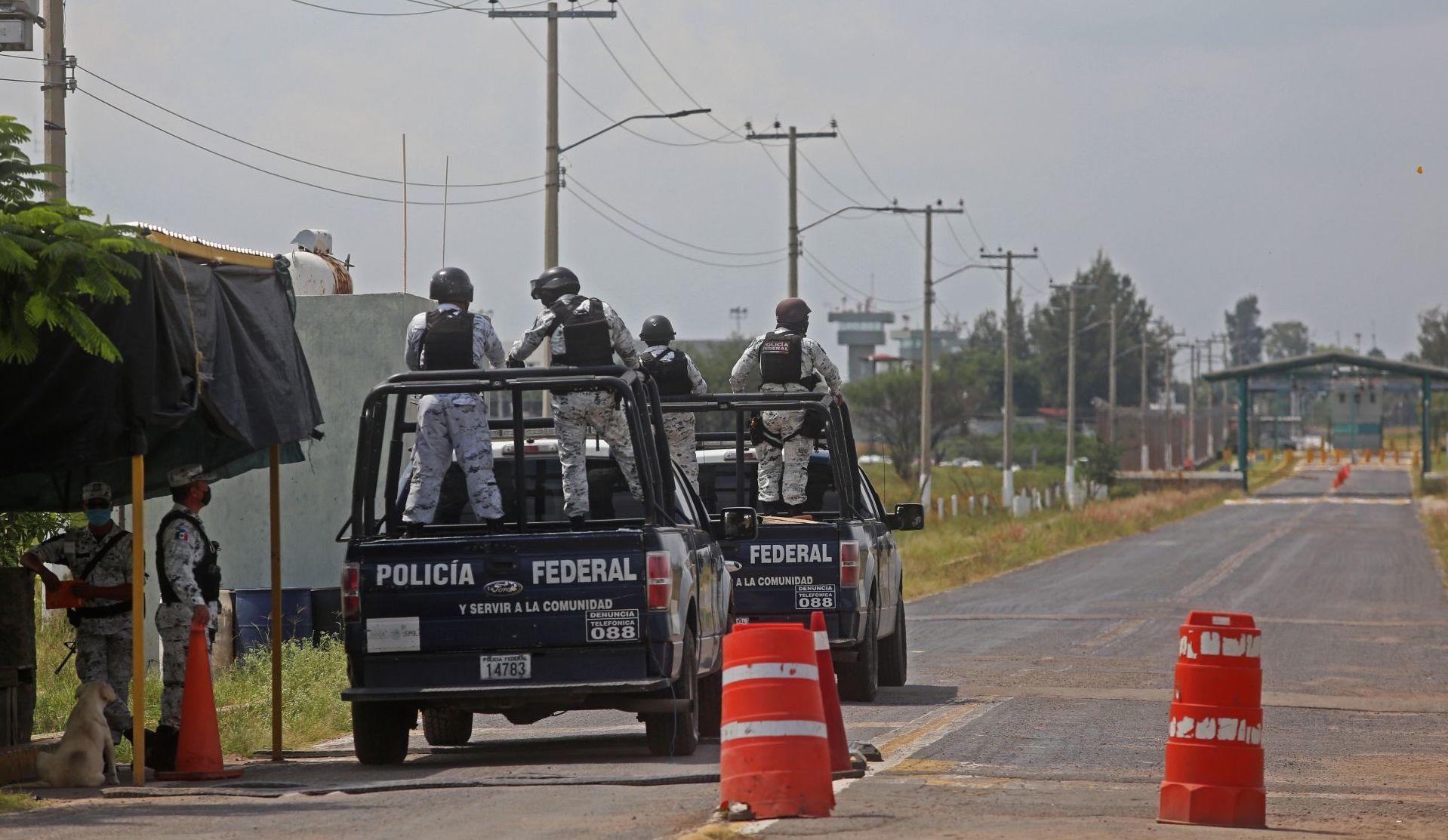 Sin plan, inconclusa y con deudas millonarias, la transición de PF a Guardia Nacional: ASF