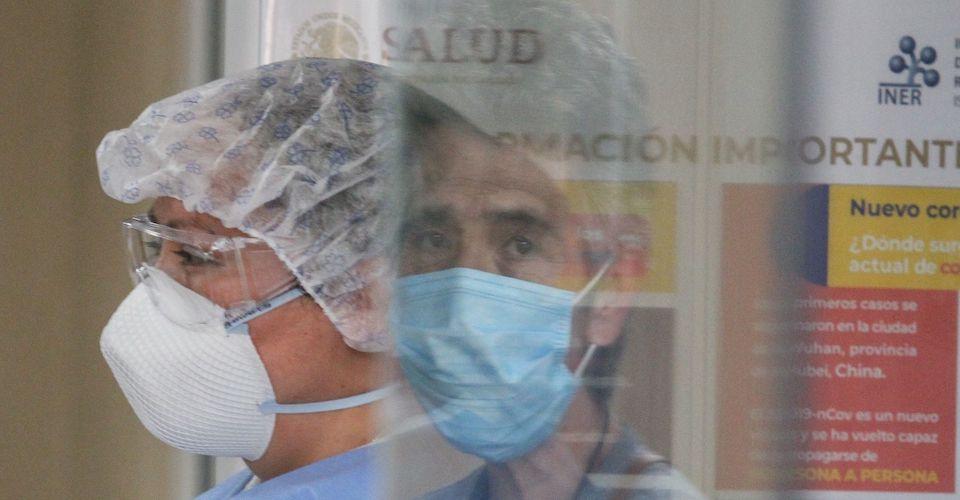 México ya registra 189 mil muertes por COVID; vacunan a 24 mil personas este viernes