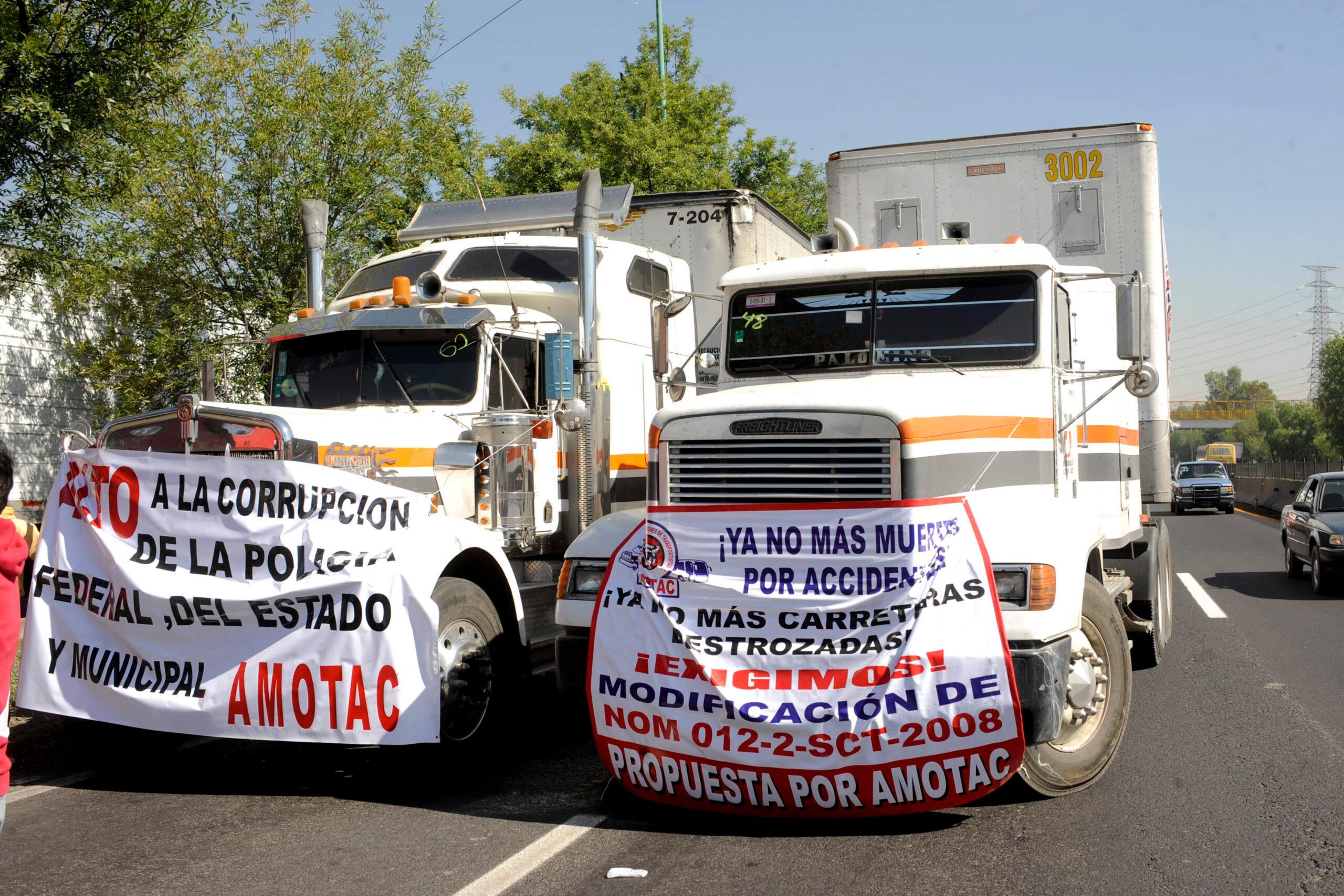 Transportistas suspenden manifestación en el DF