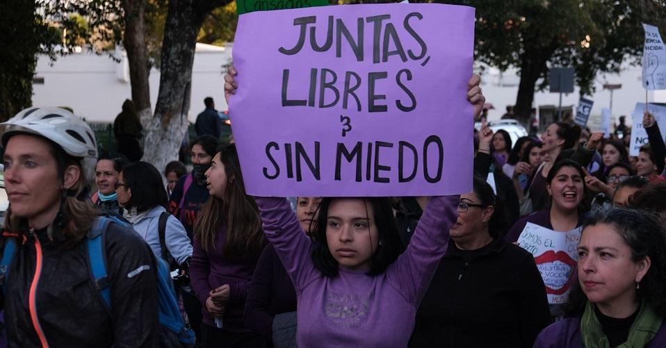 AMLO dice que el 90% de las llamadas sobre violencia contra las mujeres son falsas