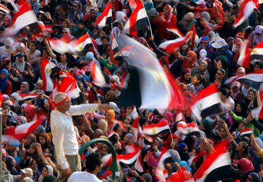 Ejército da golpe de Estado en Egipto; convocarán a elecciones