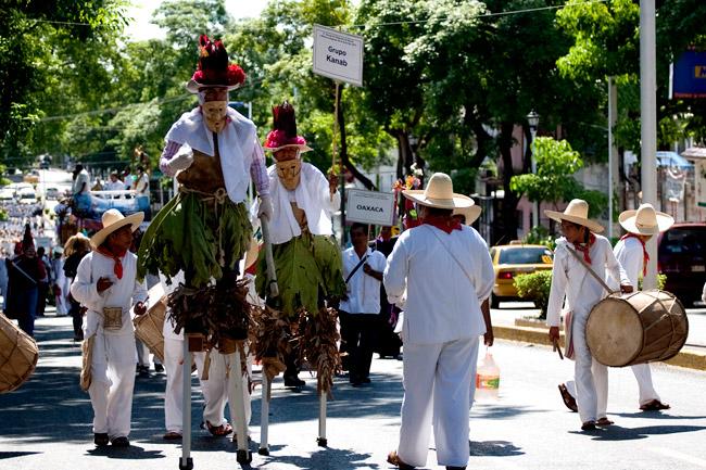 Buscan reglamentar los usos y costumbres en Oaxaca