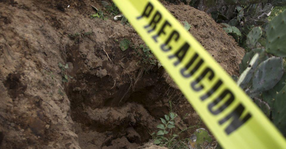 Hallan 14 cadáveres en fosas clandestinas en tres municipios de Jalisco