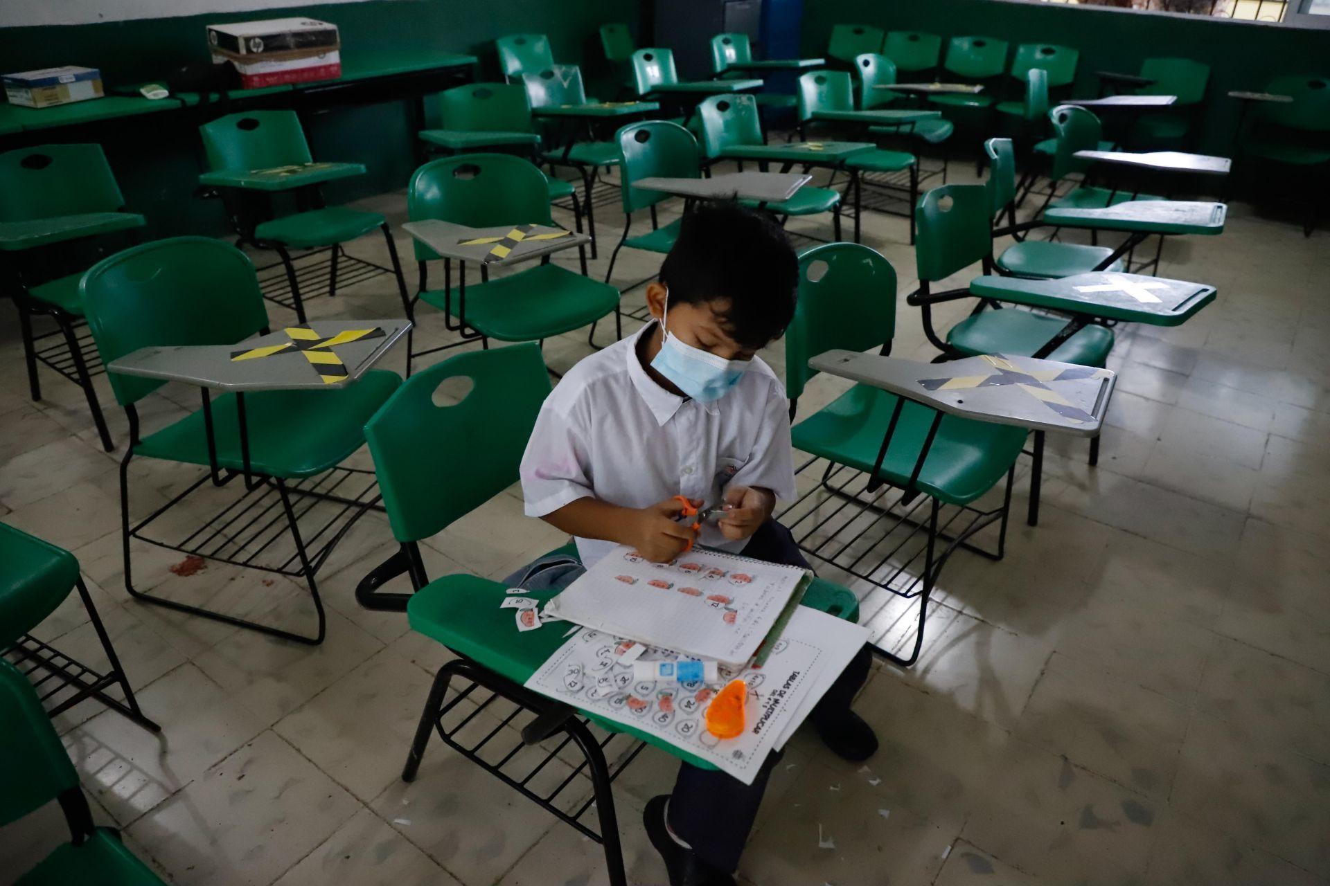 Más de 138 mil escuelas ya regresaron a clases presenciales; hubo 528 escuelas afectadas por el sismo: SEP