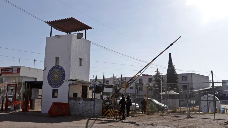 Van 21 detenidos por caso del bebé Tadeo, hallado en penal de Puebla