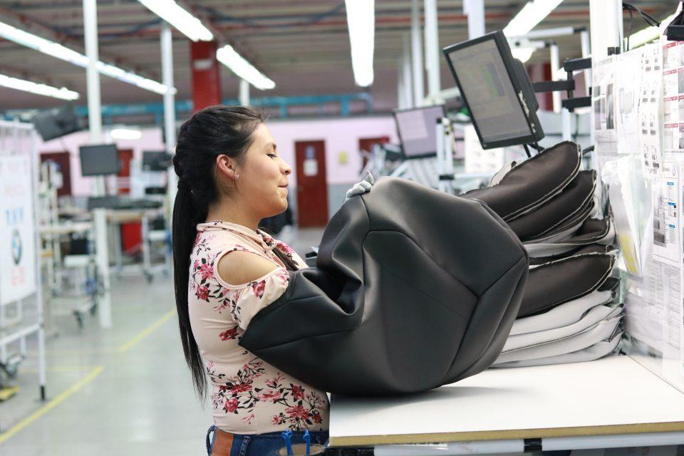 Baja la creación de empleo en noviembre, pero aumentan los trabajos formales: IMSS