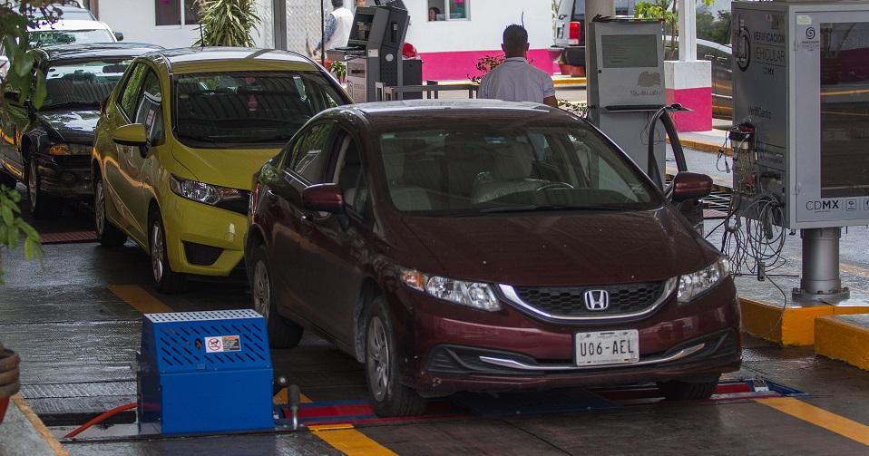 Gobierno anterior no se apegó a la norma y miles se quedaron sin holograma cero: Sheinbaum