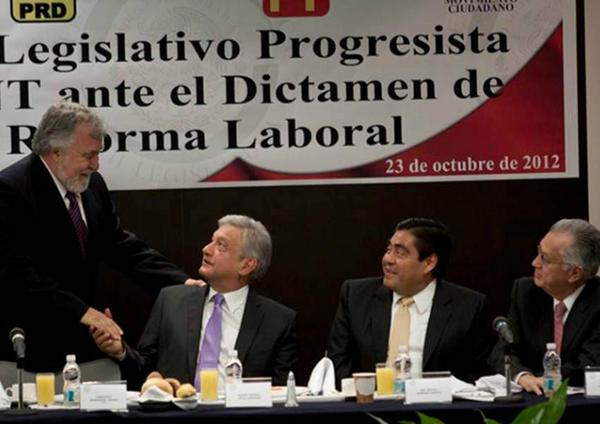 AMLO advierte sobre “viles atracos” de la Reforma Laboral