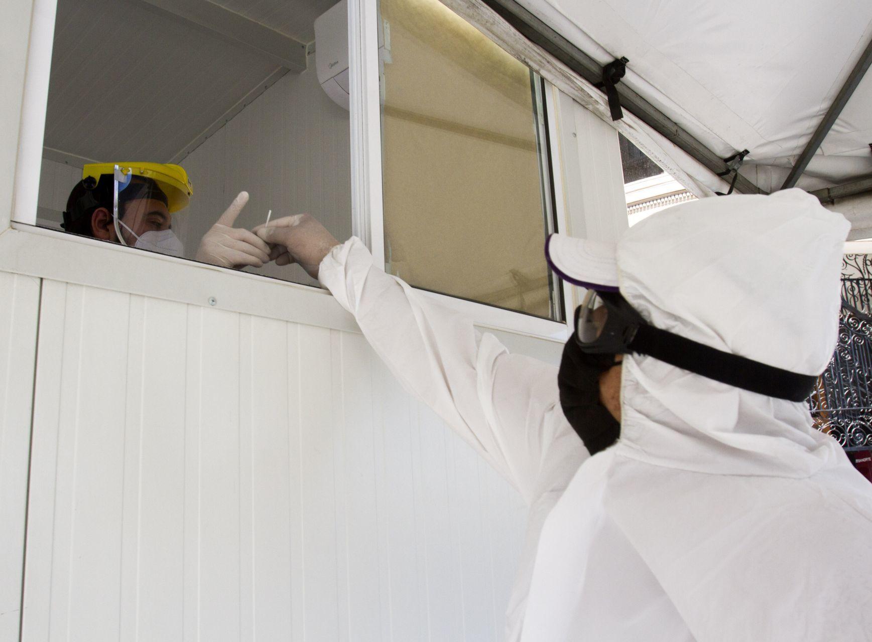 Gobierno adjudicó sin licitar 9 de cada 10 contratos el primer año de pandemia