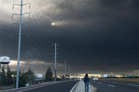 Explotan ductos se Pemex en Puebla, reportan 10 muertos