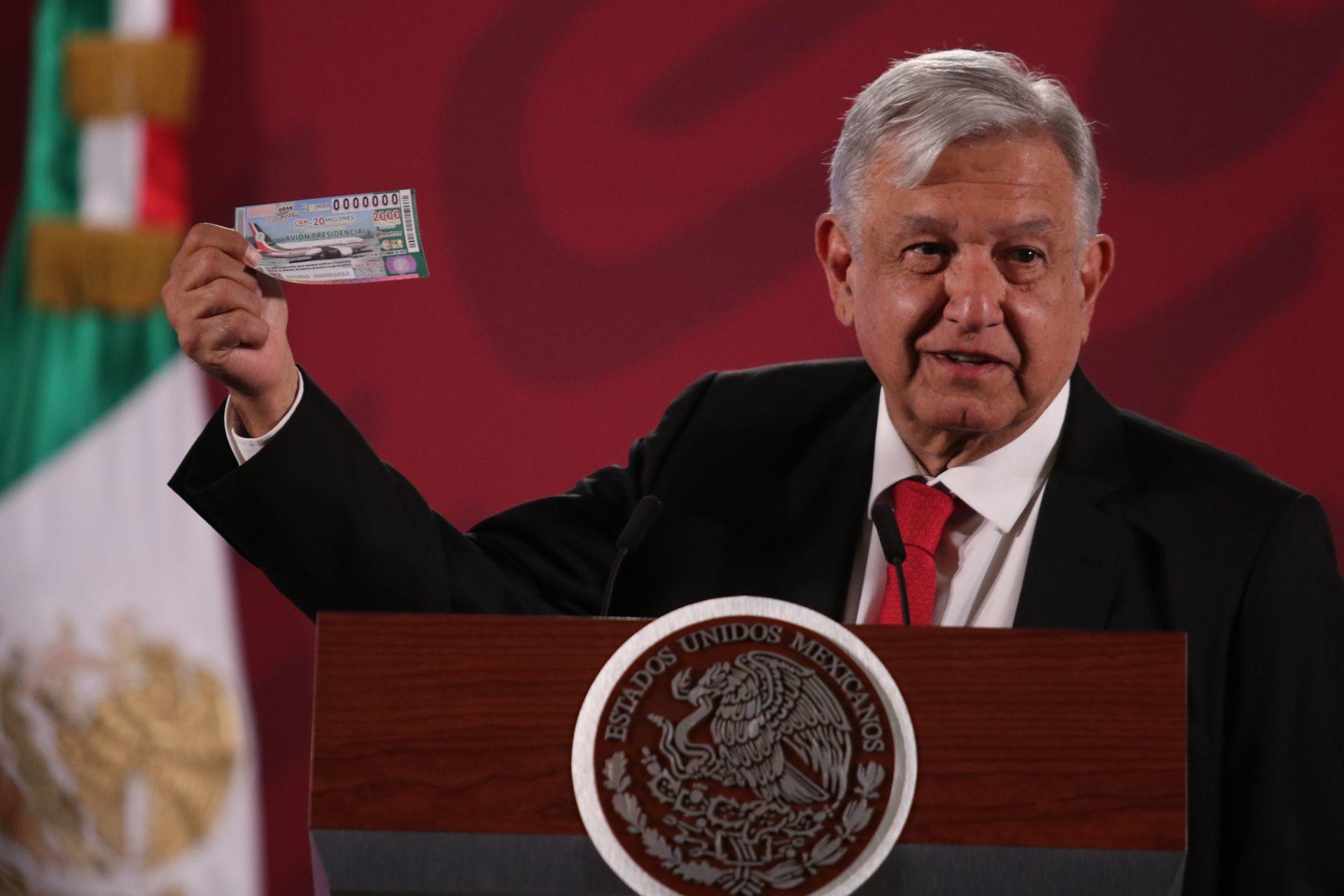 9 de marzo: el día del paro de mujeres, AMLO inicia venta de ‘cachitos’ de la rifa