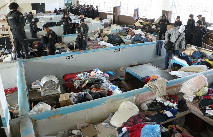 La vida en el penal de Apodaca: con videojuegos, películas, drogas y cuchillos