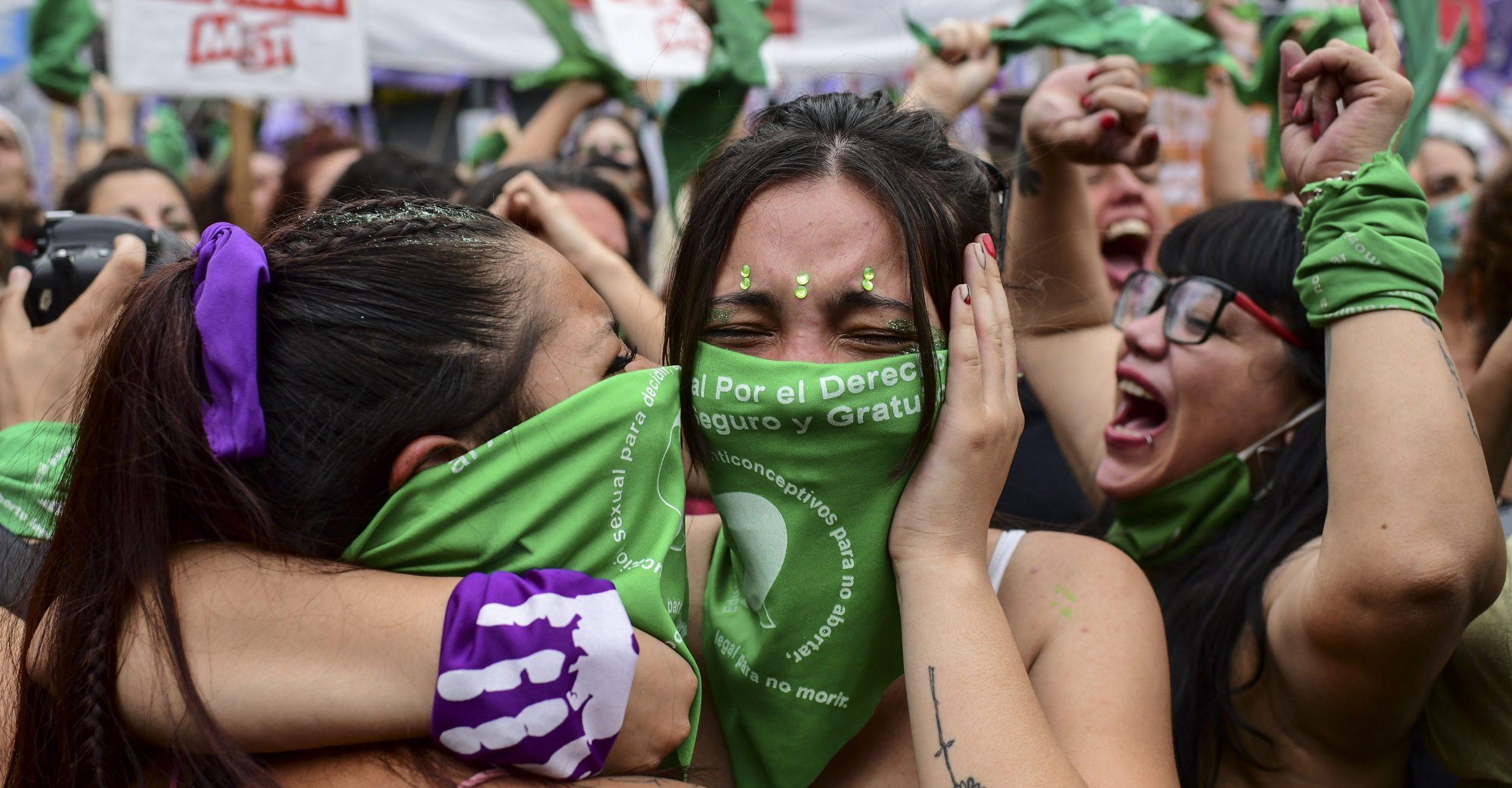 La ola verde gana en Argentina: Diputados aprueban la legalización del aborto