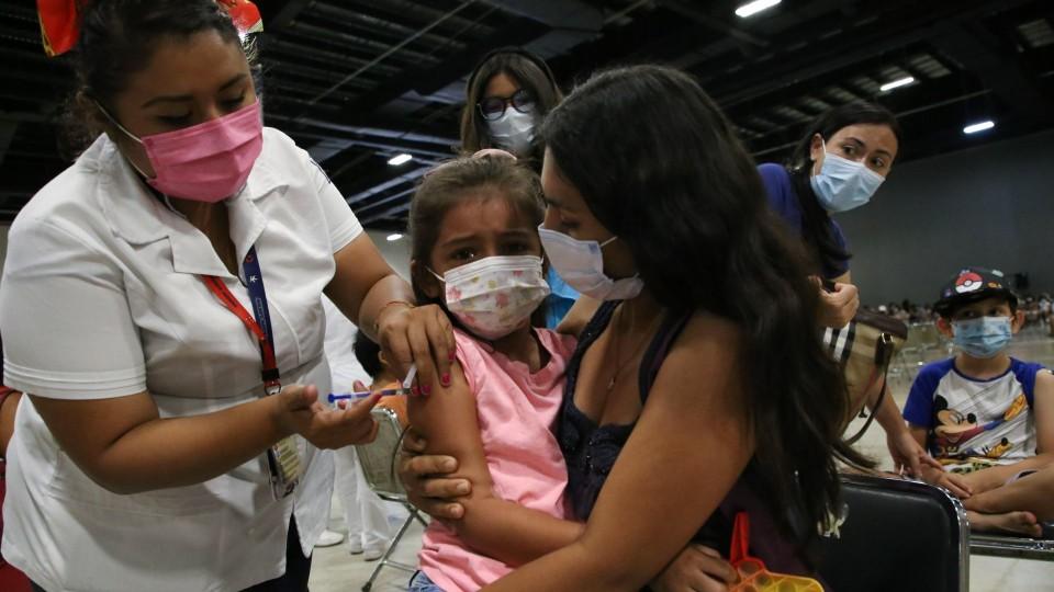 COVID: Salud aplicará 9 millones de dosis de la vacuna cubana Abdala a niños de 5 a 11 años