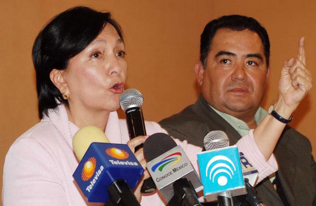 Amalia contraataca, demanda a gobernador de Zacatecas