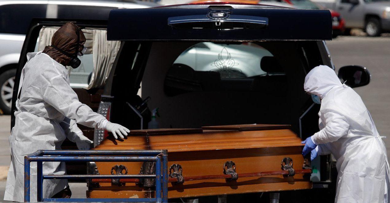 Cifra real de muertos por COVID es casi 45% más de lo reportado por Salud: Inegi