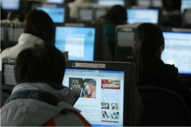 9 de cada 10 internautas <br> “entrega” datos personales