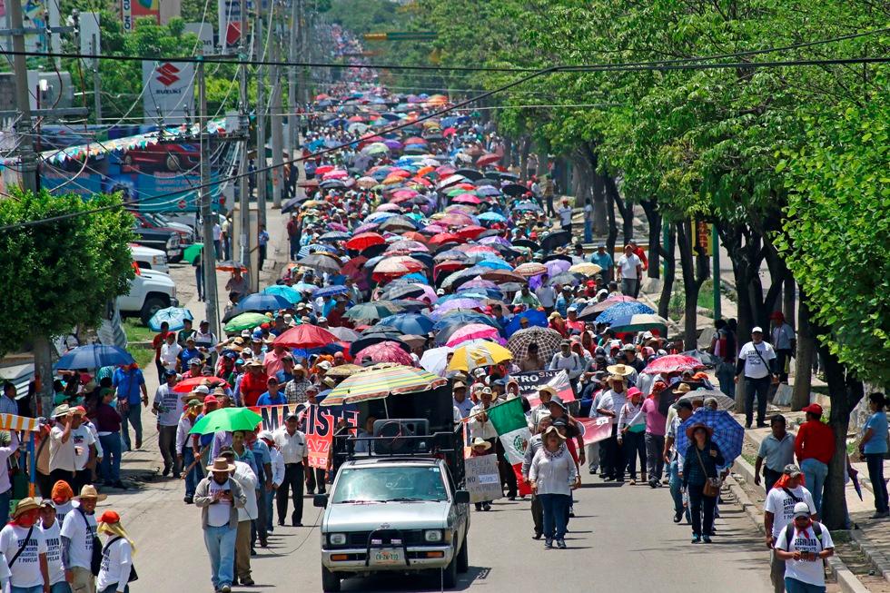 CNTE exige mesa de negociación con Segob, aunque también acuerda más bloqueos, paro y marchas