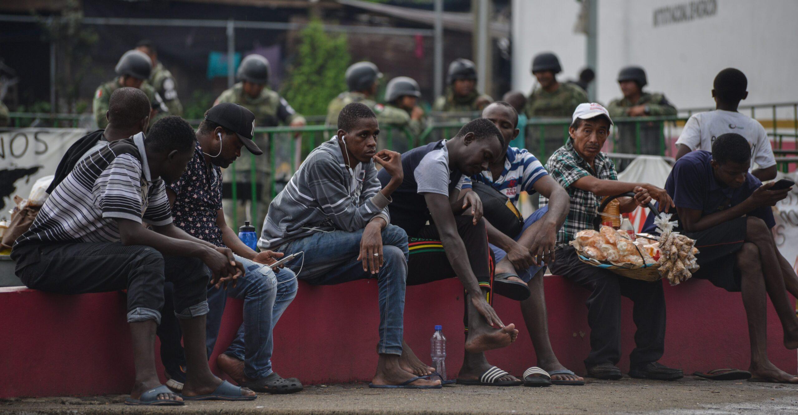 Organizaciones acusan a titular de INM de criminalizar a migrantes y exigen castigo para él