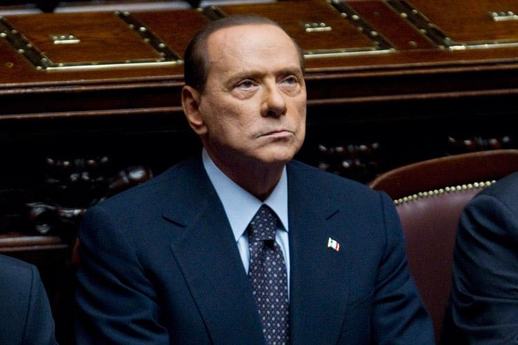 Berlusconi defiende el apoyo de Mussolini a Hitler