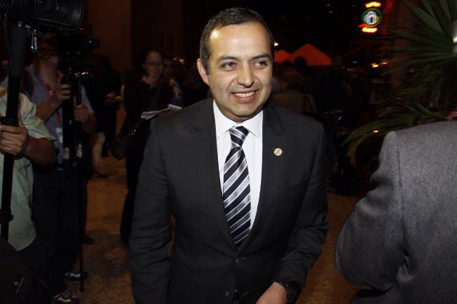 Cordero se registra para la dirigencia del PAN