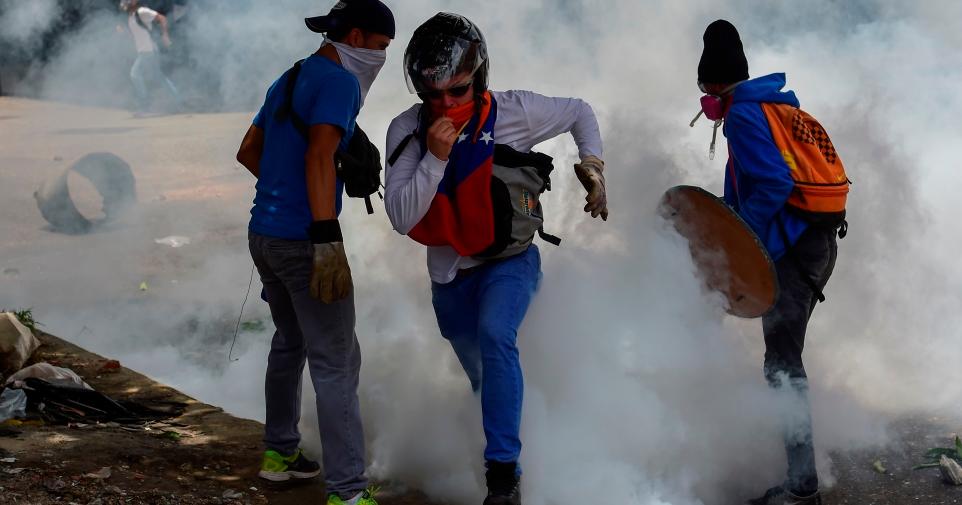 Mueren dos jóvenes en disturbios durante protesta de la oposición en Venezuela