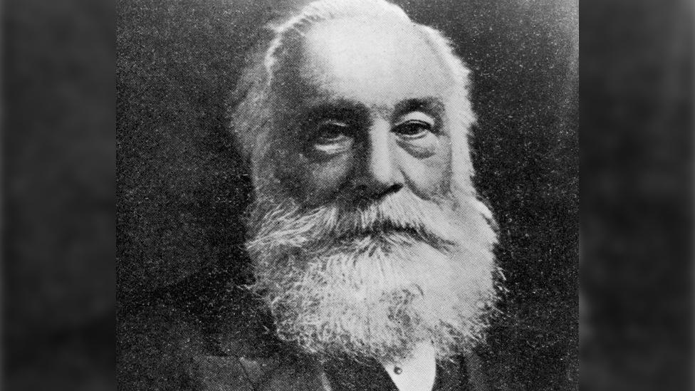 William Henry Perkin, el inglés que descubrió los tintes sintéticos por accidente y revolucionó la química