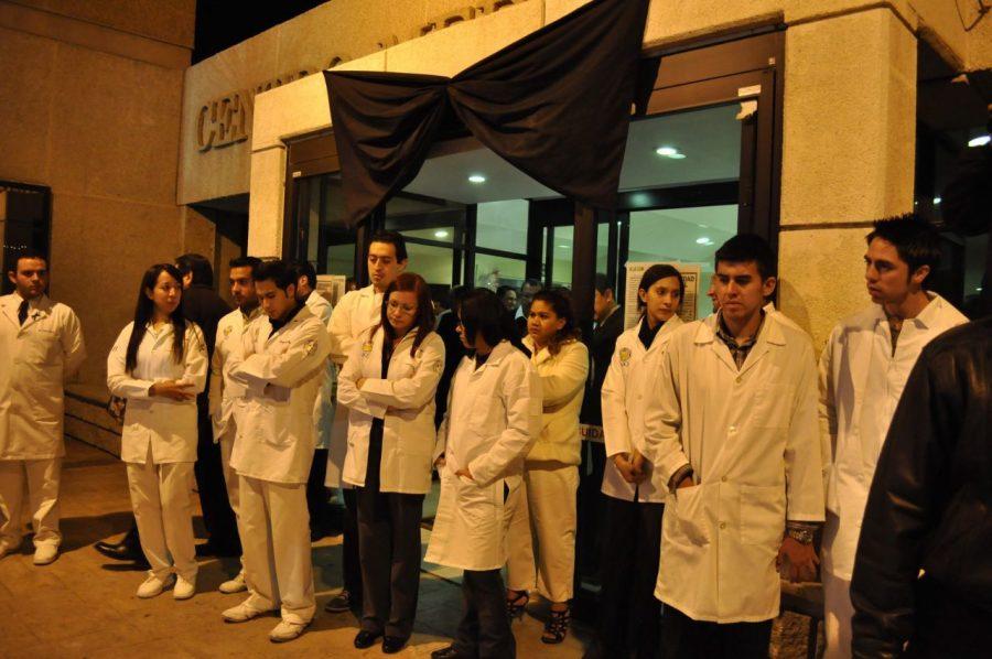 En 45 de los 50 municipios con más homicidios, faltan internistas, cirujanos, anestesiólogos; médicos reclaman seguridad