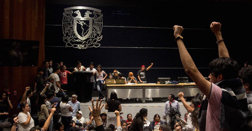 Ya van 17 escuelas de la UNAM que reanudan clases; estudiantes analizan solicitar renuncia del rector