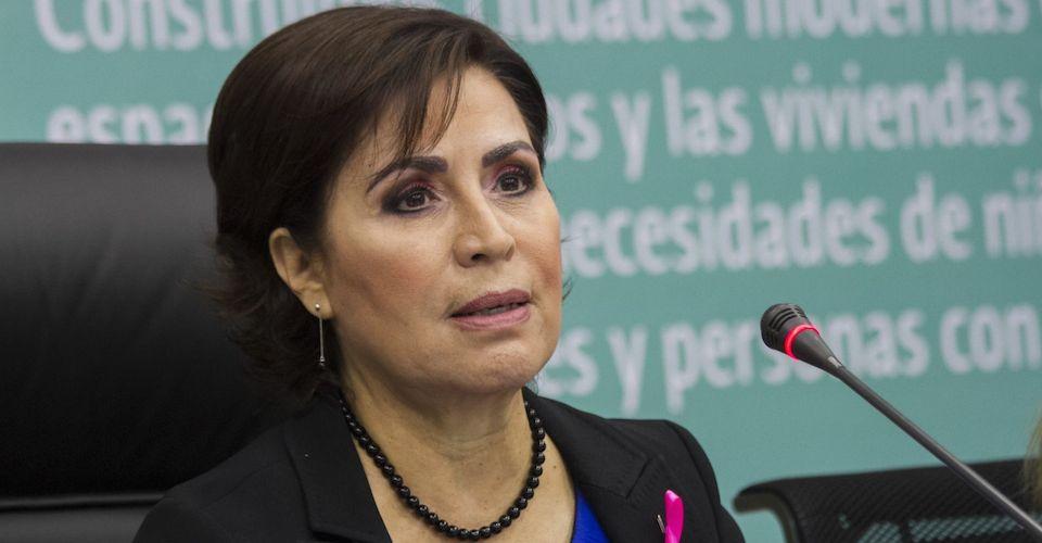 ‘Nueva orden es una infamia, soy la presa política del sexenio’, responde Robles a acusación