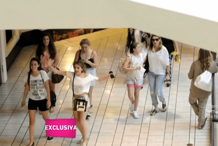 Angélica Rivera e hijas son captadas de compras por Beverly Hills