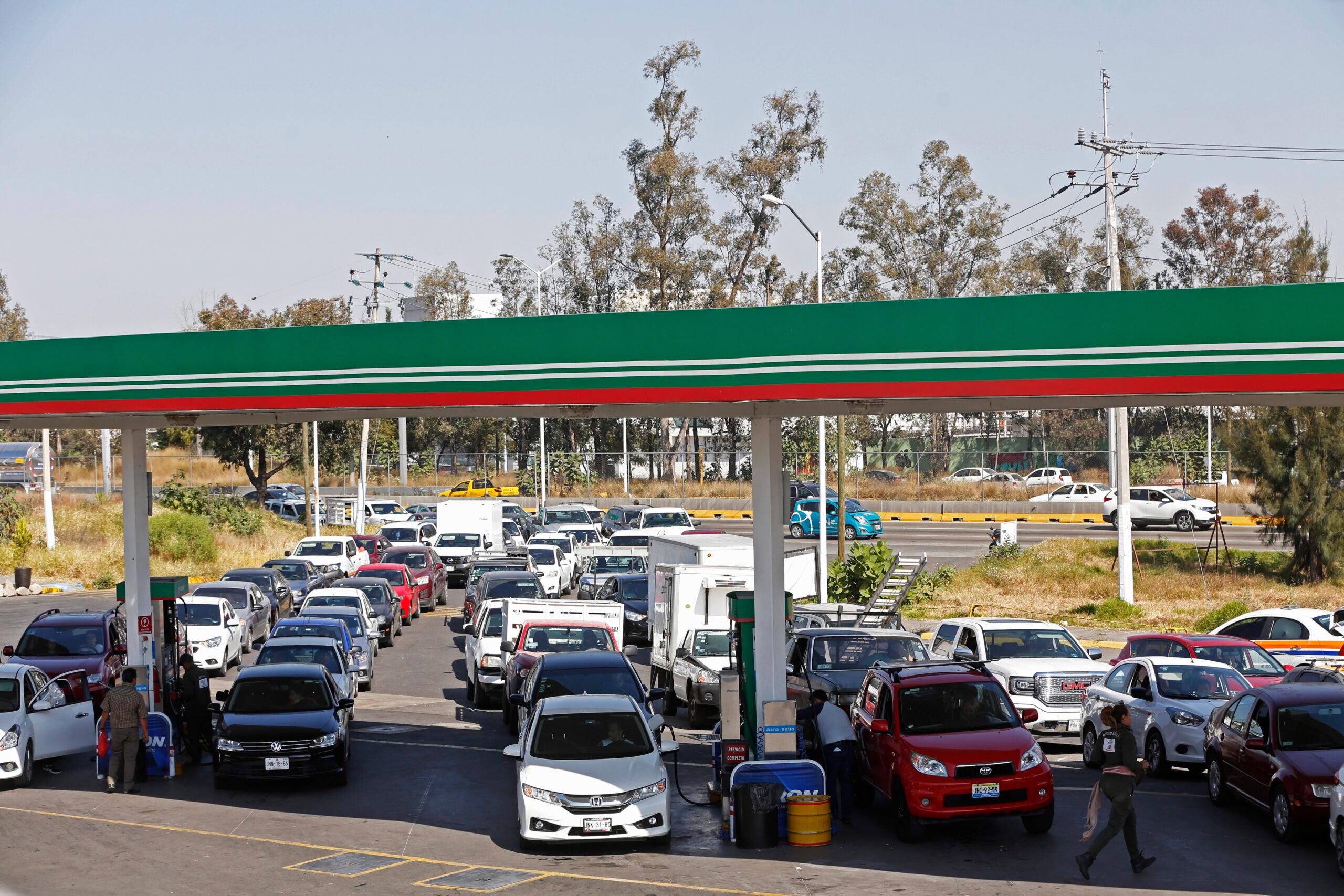 Las causas y cómo ha evolucionado el desabasto de gasolina en México