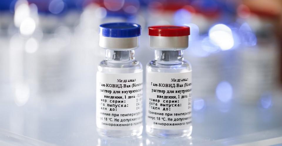 Estados Unidos mantendrá restricciones para extranjeros vacunados con Sputnik, revela WP