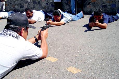 Los estados más violentos <br>tienen a los policías peor preparados