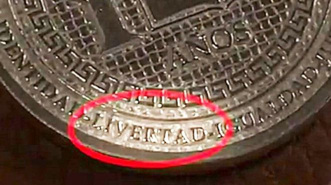 Congreso de Zacatecas entrega moneda conmemorativa con la leyenda livertad y no libertad