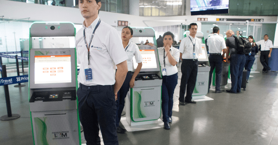 Gobierno de Peña Nieto endurece ingreso de extranjeros a México