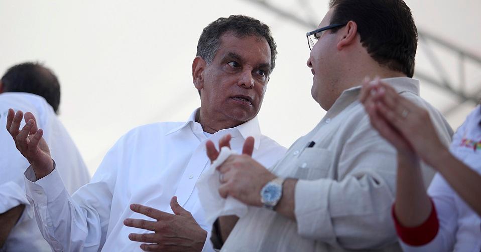 Herrera renuncia a puesto de Cónsul; dice que es electorera la acusación sobre quimios falsas