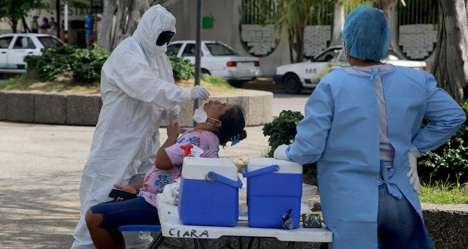 México supera las 44 mil muertes por COVID; NL y Tabasco, con casi 80% de ocupación hospitalaria