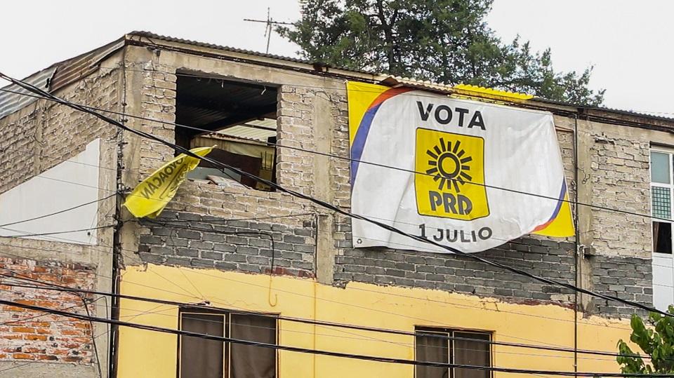 Ofrecieron despensas, dinero y tabletas para promover el voto por el PRD en Coyoacán