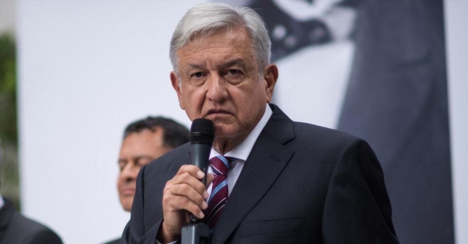 Llamar corazoncitos a reporteras fue con cariño, dice AMLO; activistas critican sus declaraciones