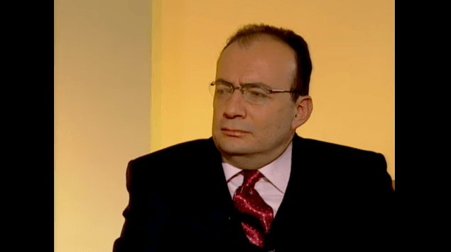 Asesinan a catedrático de la UNAM por resistirse a un asalto en cafetería de la CDMX