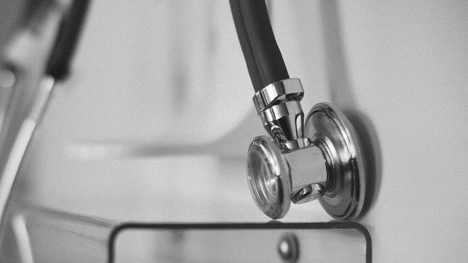 Crimen en un hospital: Tras intento fallido de robar cajero, asaltan a personal de clínica en Veracruz