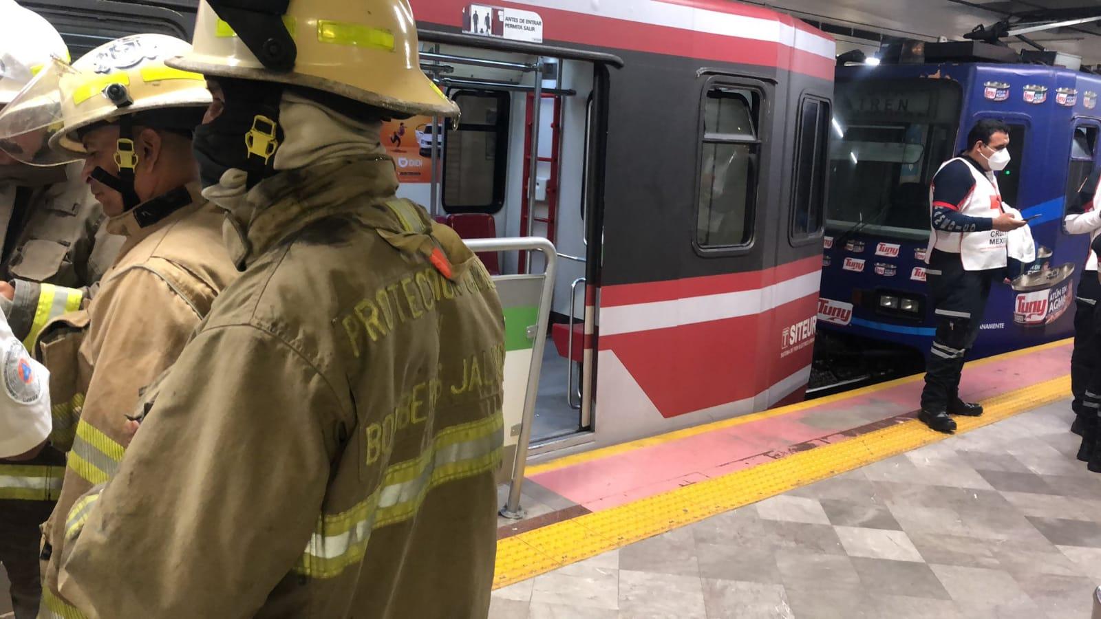 Tras muerte en Tren Ligero de Jalisco, autoridades piden a personas ciegas programar sus viajes