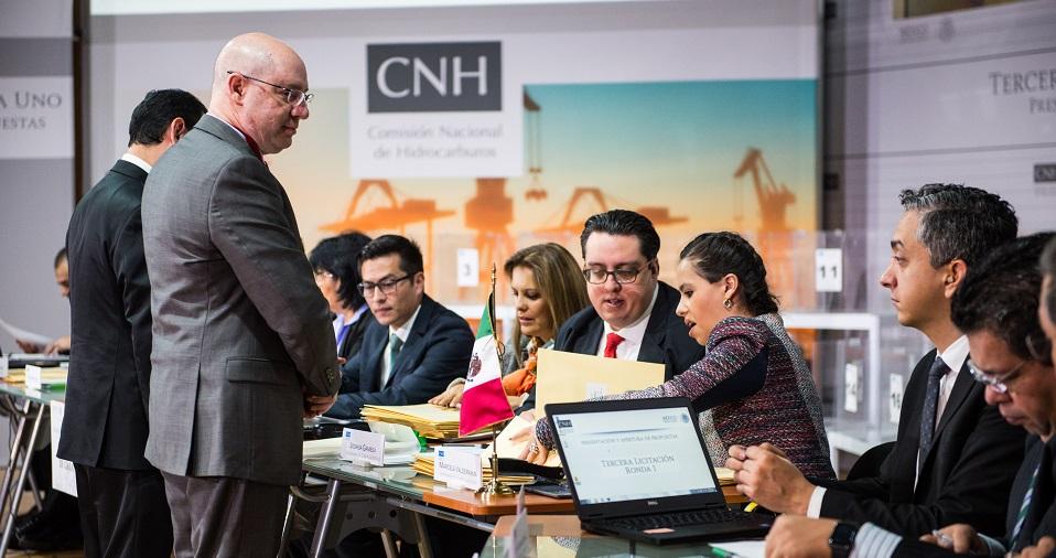 Comisión de Hidrocarburos pagó a empresa de Aurora Pierdant 1 mdp por una capacitación de 4 días