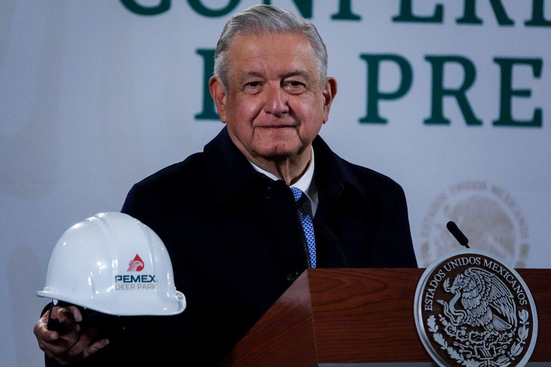 Estados Unidos autoriza compra a México de refinería Deer Park